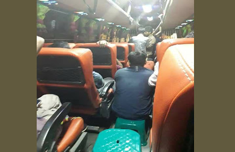 সিটিং সার্ভিস নামে বিপজ্জনক মোড়া সার্ভিস