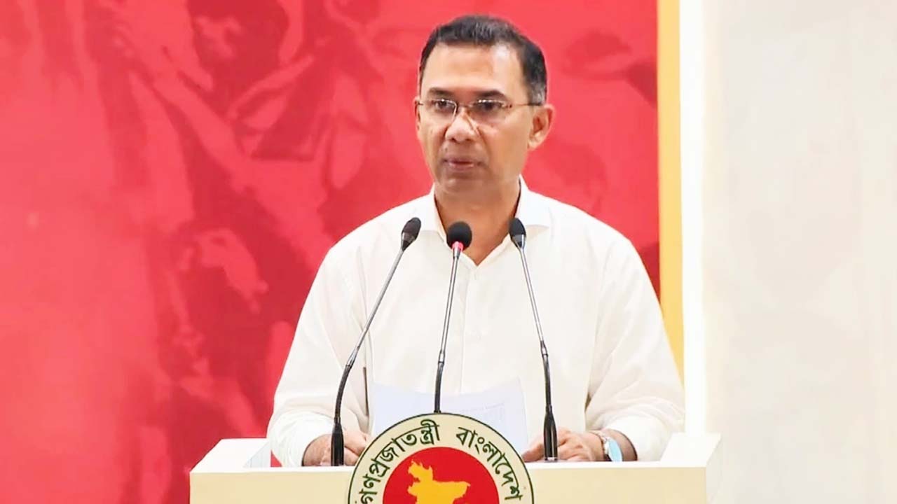 মধ্যপ্রাচ্যের যুদ্ধ পরিস্থিতিতে বিচলিত না হয়ে মিতব্যয়ী হওয়ার আহ্বান প্রধানমন্ত্রীর